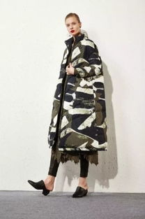 凯泊蕾深圳时尚品牌女装折扣走份批发