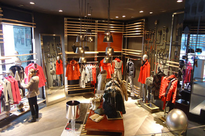 HON.B_53550红贝缇_女装_店铺展示深圳市荣子服饰
